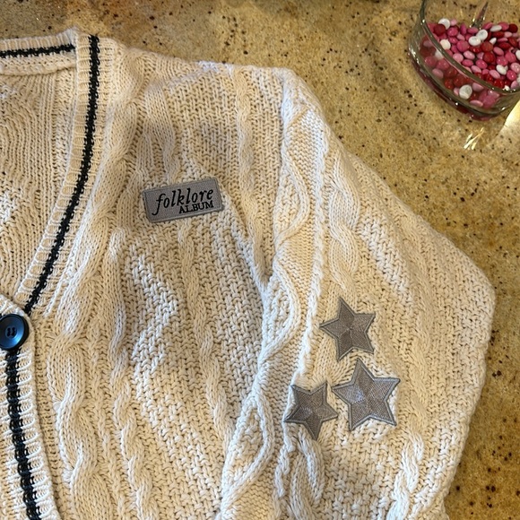Taylor Swift Original Forklore Album Patch Authentic The Cardigan Knit Sweater. - Picture 2 of 8